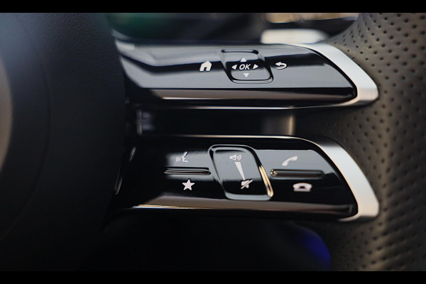 Mercedes-Benz E-Klasse 300 e AMG 53 Look / HYPERSCREEN / Massage / Burmester 4D / Head Up / 360 Camera / Acc / Open Pano / 20 Inch