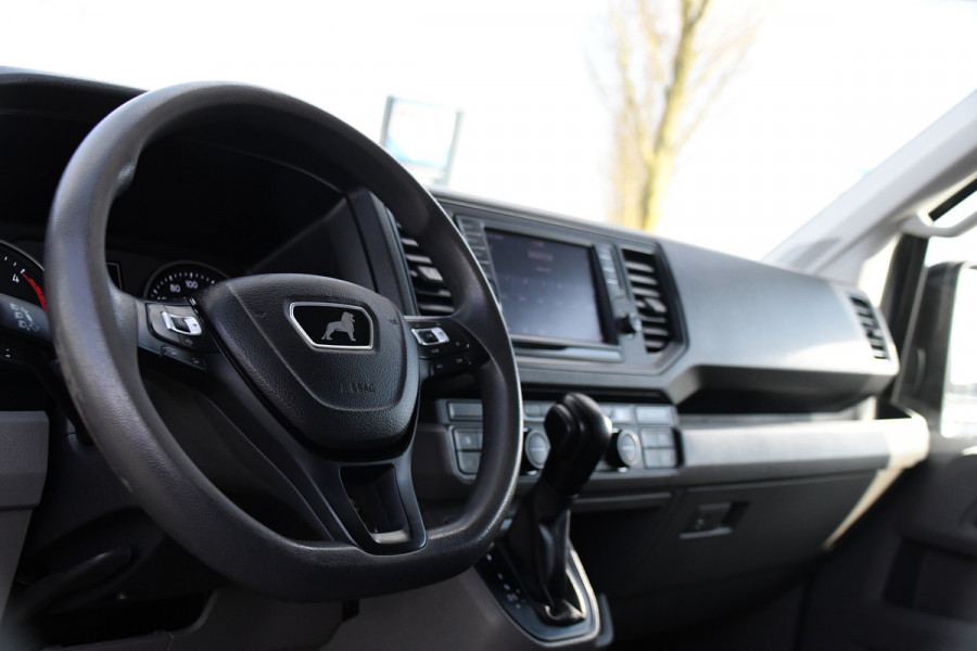 MAN TGE 2.0 L3H3 PB Edition Camera, Cruise, Carplay, LED, Clima, Stoelverwarming, Trekhaak, 140pk, Sensoren, Leder, Uniek!