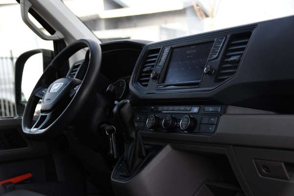 MAN TGE 2.0 L3H3 PB Edition Camera, Cruise, Carplay, LED, Clima, Stoelverwarming, Trekhaak, 140pk, Sensoren, Leder, Uniek!