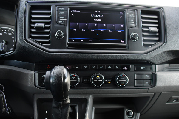 MAN TGE 2.0 L3H3 PB Edition Camera, Cruise, Carplay, LED, Clima, Stoelverwarming, Trekhaak, 140pk, Sensoren, Leder, Uniek!