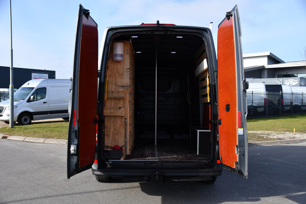 MAN TGE 2.0 L3H3 PB Edition Camera, Cruise, Carplay, LED, Clima, Stoelverwarming, Trekhaak, 140pk, Sensoren, Leder, Uniek!