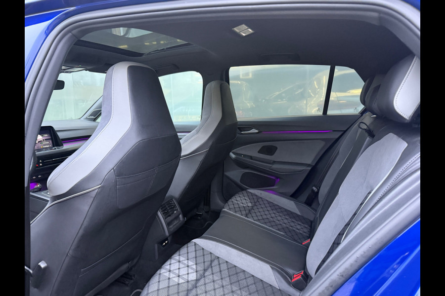 Volkswagen Golf 1.5 eTSI R-Line 3XR-Line Pano|Sportstoelen|Dynaudio|Sfeer