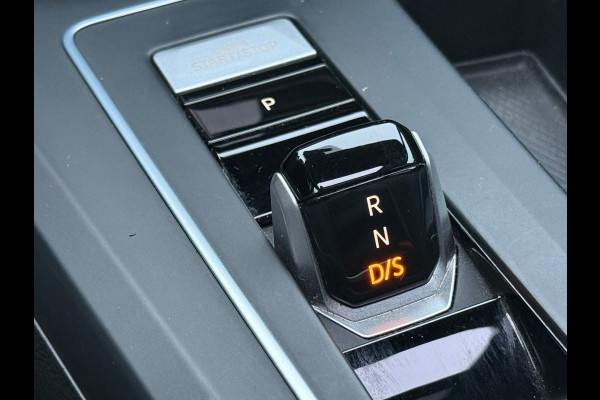 Volkswagen Golf 1.5 eTSI R-Line 3XR-Line Pano|Sportstoelen|Dynaudio|Sfeer