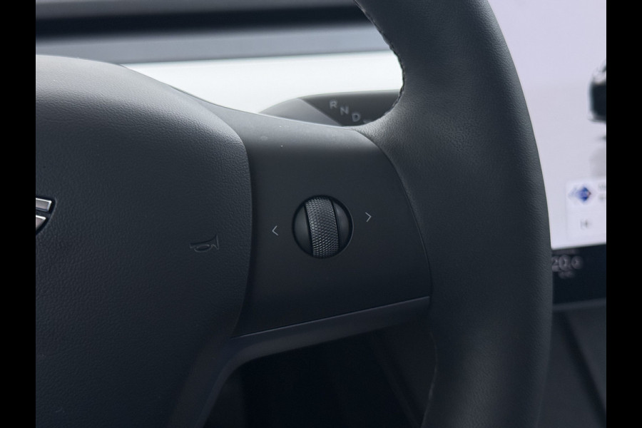 Tesla Model 3 RWD SR plus 325PK LFP Accu Ivory AutoPilot Leder Pano-dak FSD-vb. Adaptive-Cruise Camera's Elektr.-Stuur+Stoelen+Spiegels+Geheug Priv.Glasss Navi LED DAB Voorverwarmen Keyless One-Pedal-Drive Lmv 18" SOH 89% 1e Eigenaar Origineel Nederlandse Auto Fabrieks Garantie op Accu en Motor tot 23-08-2031 / 160.000km