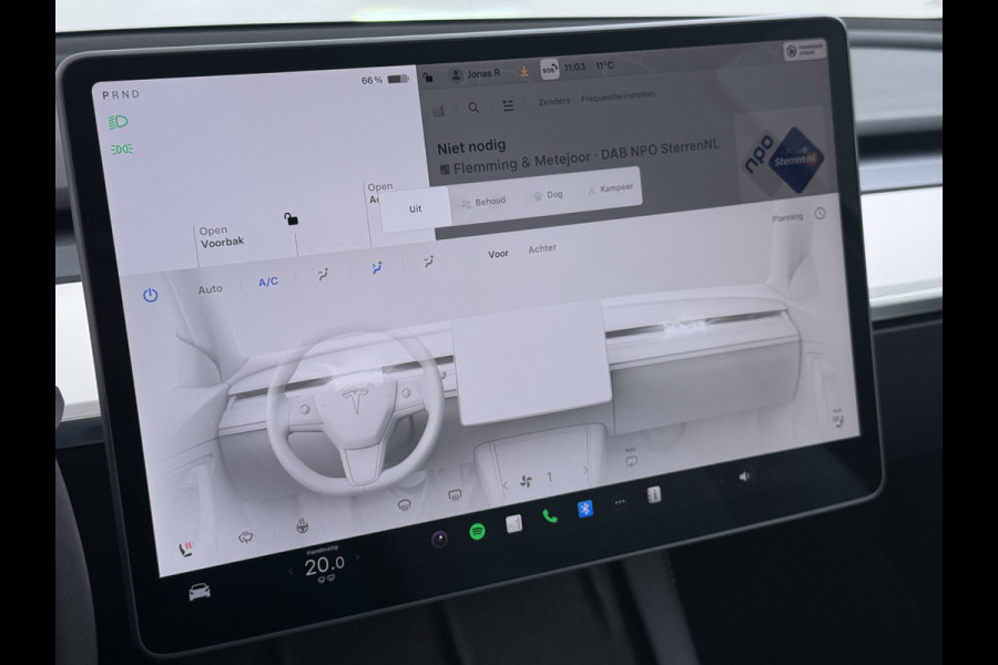 Tesla Model 3 RWD SR plus 325PK LFP Accu Ivory AutoPilot Leder Pano-dak FSD-vb. Adaptive-Cruise Camera's Elektr.-Stuur+Stoelen+Spiegels+Geheug Priv.Glasss Navi LED DAB Voorverwarmen Keyless One-Pedal-Drive Lmv 18" SOH 89% 1e Eigenaar Origineel Nederlandse Auto Fabrieks Garantie op Accu en Motor tot 23-08-2031 / 160.000km