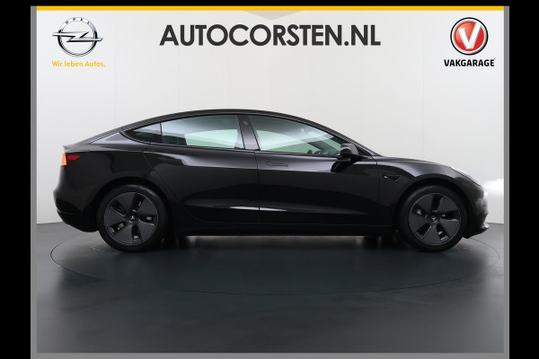Tesla Model 3 RWD SR+ NW Model 60kWh LFP 283PK Warmtepomp Elektr.A-klep Sentry Mode Stoel+Bankverwarmd FSD 18" Premium Luidspr. AutoPilot Leer Navi LED Comfortstoelen ACC DAB Keyless en Voorverwarmen interieur via App One-Pedal-Drive Origineel Nederlandse auto Garantie Accu/Motor tot 14-06-2029 max 160.000km