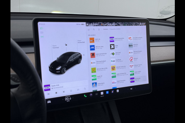 Tesla Model 3 RWD SR+ NW Model 60kWh LFP 283PK Warmtepomp Elektr.A-klep Sentry Mode Stoel+Bankverwarmd FSD 18" Premium Luidspr. AutoPilot Leer Navi LED Comfortstoelen ACC DAB Keyless en Voorverwarmen interieur via App One-Pedal-Drive Origineel Nederlandse auto Garantie Accu/Motor tot 14-06-2029 max 160.000km