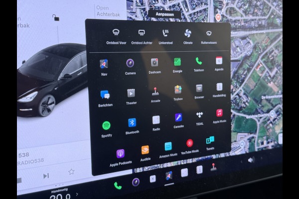 Tesla Model 3 RWD SR+ NW Model 60kWh LFP 283PK Warmtepomp Elektr.A-klep Sentry Mode Stoel+Bankverwarmd FSD 18" Premium Luidspr. AutoPilot Leer Navi LED Comfortstoelen ACC DAB Keyless en Voorverwarmen interieur via App One-Pedal-Drive Origineel Nederlandse auto Garantie Accu/Motor tot 14-06-2029 max 160.000km