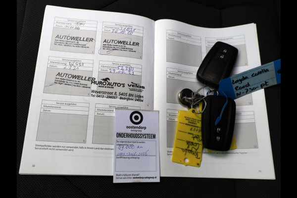 Toyota Corolla 2.0 Hybrid Executive | Panoramadak | Leder/Alcantara | JBL