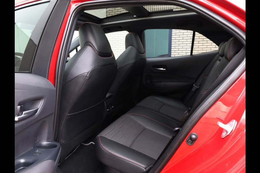 Toyota Corolla 2.0 Hybrid Executive | Panoramadak | Leder/Alcantara | JBL