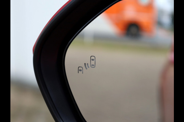 Toyota Corolla 2.0 Hybrid Executive | Panoramadak | Leder/Alcantara | JBL