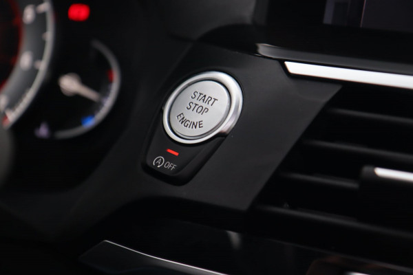 BMW X3 XDrive20i / PANO / HUD / ACC / MEMORY / KEYLESS / DEALER SERVICE!