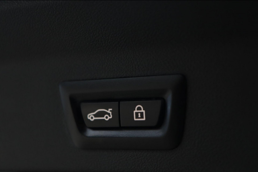 BMW X3 XDrive20i / PANO / HUD / ACC / MEMORY / KEYLESS / DEALER SERVICE!