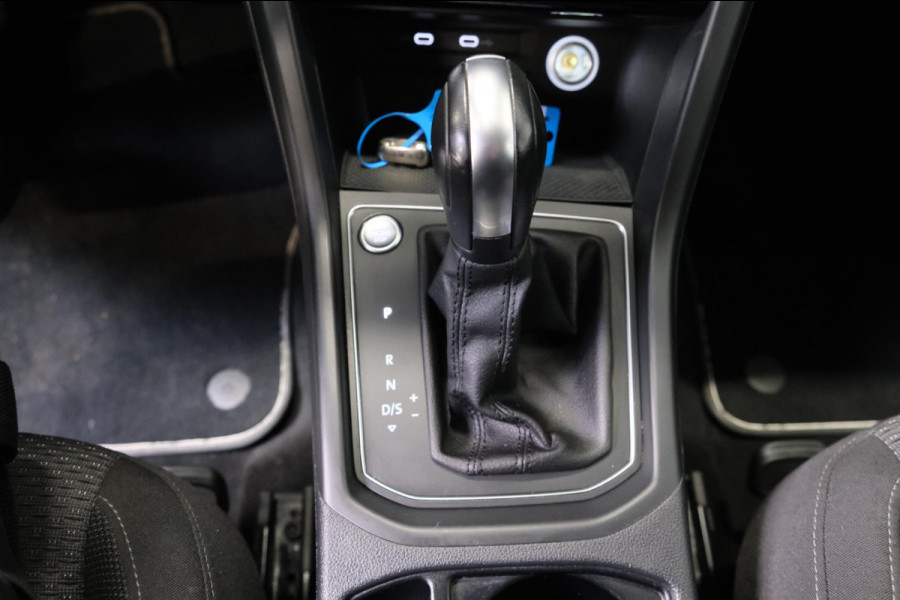 Volkswagen Touran 2.0 TDI 150 PK DSG > Grijskenteken < - Airco, Cruise, Navi, PDC.