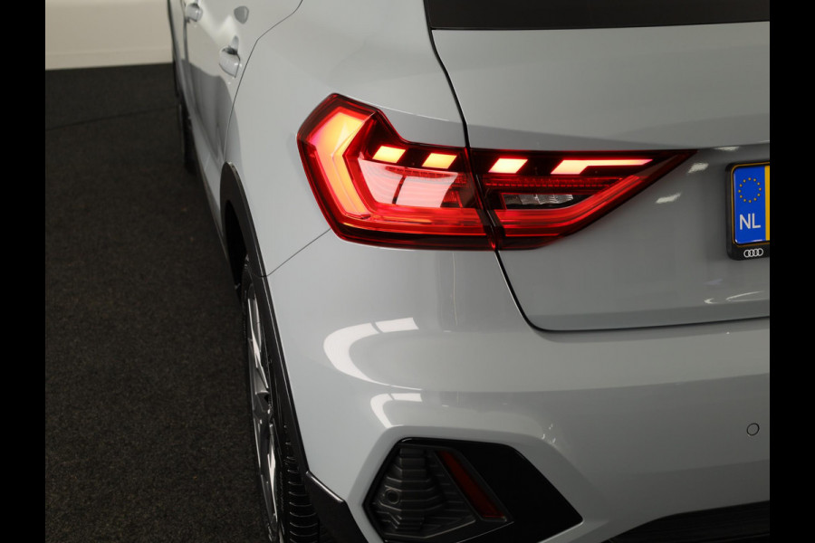 Audi A1 allstreet 35 TFSI Advanced edition 150pk Automaat | Smartphone interface | Climat control | Audi sound system