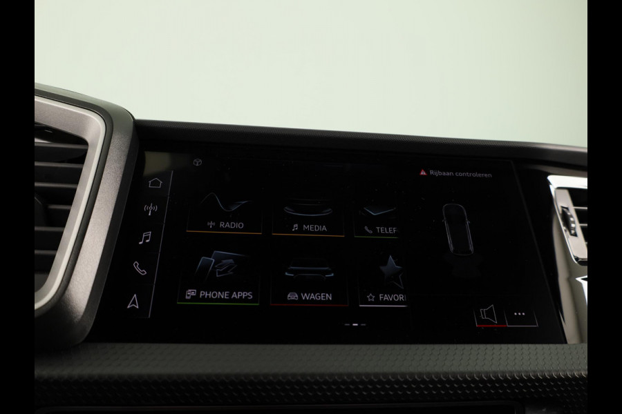 Audi A1 allstreet 35 TFSI Advanced edition 150pk Automaat | Smartphone interface | Climat control | Audi sound system