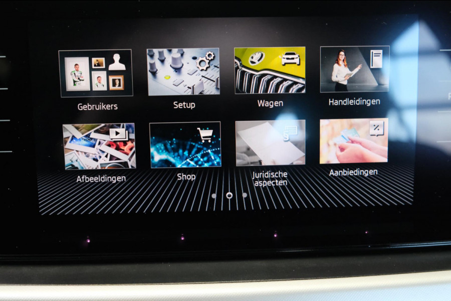 Škoda Kamiq 1.0 TSI Ambition Automaat - N.A.P. Airco, Cruise, Navi, Pano.