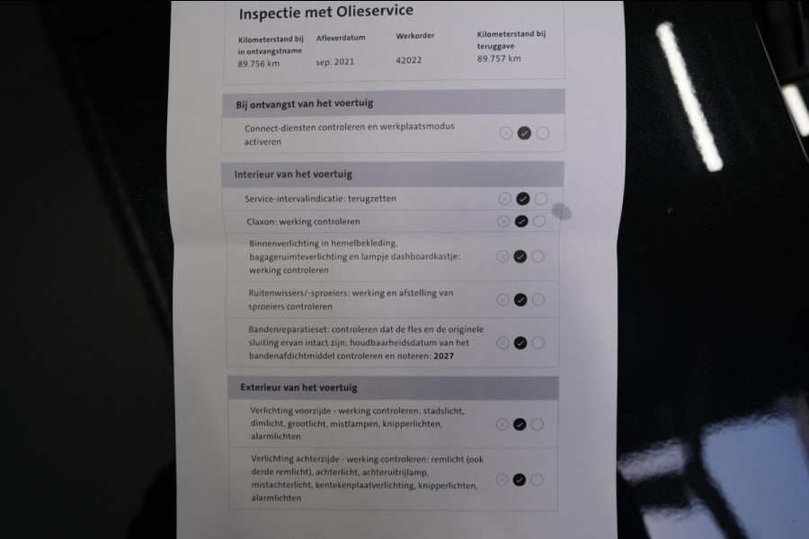 Škoda Kamiq 1.0 TSI Ambition Automaat - N.A.P. Airco, Cruise, Navi, Pano.