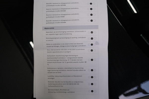 Škoda Kamiq 1.0 TSI Ambition Automaat - N.A.P. Airco, Cruise, Navi, Pano.