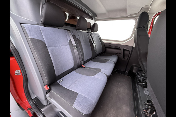 Opel Vivaro D126PK Dubbele Cabine 5-Persoons L2H1 Trekhaak Camera Navi Airco Cruise Control Pdc Sport EcoFlex 1.6CDTI Euro 6 Betonplex Vloer Wandbetimmering Schuifdeur Regen-Lichtsensor 1e Eigenaar Origineel Nederlandse Auto Dealeronderhouden 2.000kg trekvermogen