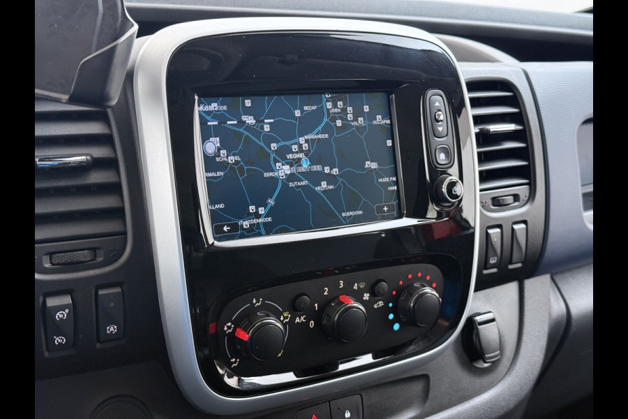 Opel Vivaro D126PK Dubbele Cabine 5-Persoons L2H1 Trekhaak Camera Navi Airco Cruise Control Pdc Sport EcoFlex 1.6CDTI Euro 6 Betonplex Vloer Wandbetimmering Schuifdeur Regen-Lichtsensor 1e Eigenaar Origineel Nederlandse Auto Dealeronderhouden 2.000kg trekvermogen