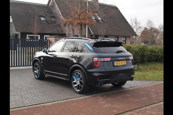 Lynk & Co 01 1.5 | Panoramadak | 360 Camera | Apple Carplay | Sfeerverlichting |