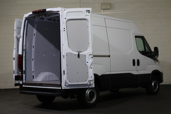 Iveco Daily 35S21 3.0 210pk Hi-Matic Automaat Luchtvering Standkachel Led