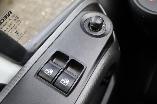 Iveco Daily 35S21 3.0 210pk Hi-Matic Automaat Luchtvering Standkachel Led