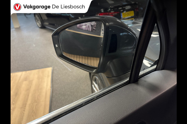 Volkswagen Tiguan 1.4 TSI eHybrid R-Line Business+,navi,pano,IQ light,trekhaak,camera,