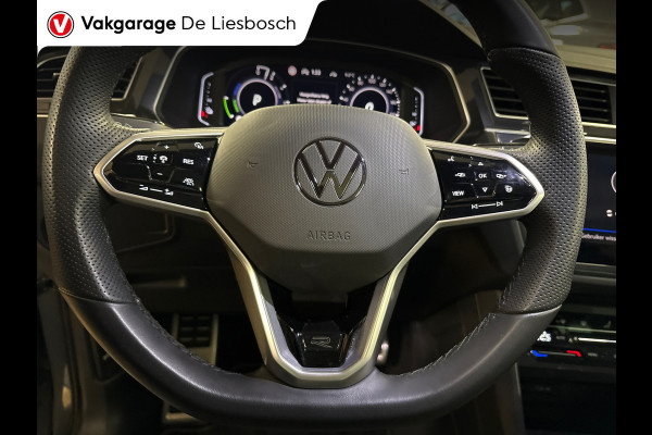 Volkswagen Tiguan 1.4 TSI eHybrid R-Line Business+,navi,pano,IQ light,trekhaak,camera,