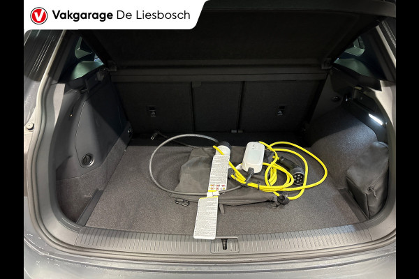 Volkswagen Tiguan 1.4 TSI eHybrid R-Line Business+,navi,pano,IQ light,trekhaak,camera,