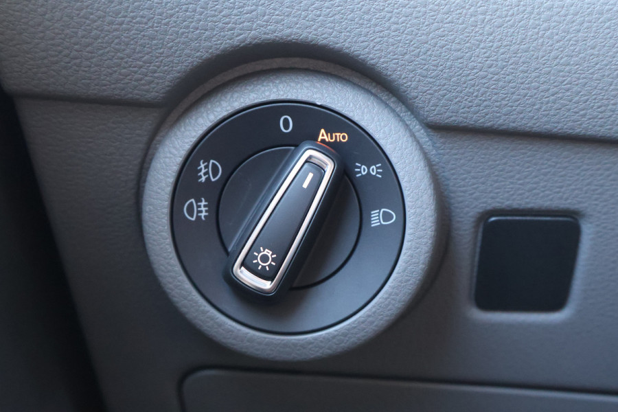 Volkswagen Transporter 2.0 TDI 204pk L2 H1 DC Bulli Automaat Leer