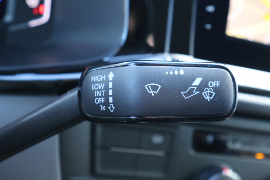 Volkswagen Transporter 2.0 TDI 204pk L2 H1 DC Bulli Automaat Leer