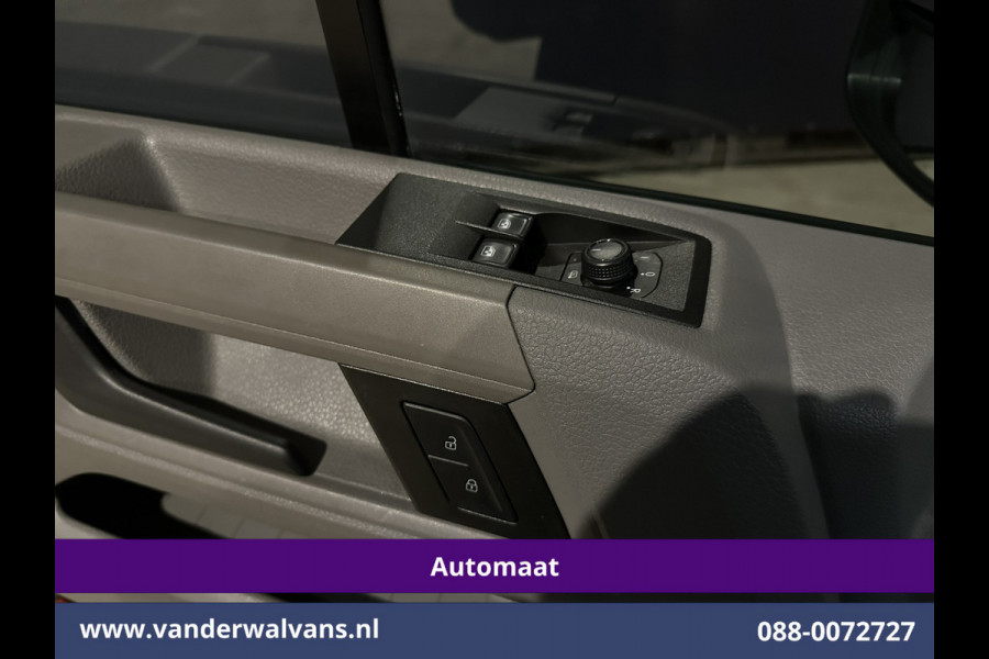 Volkswagen Crafter 2.0 TDI 141pk Automaat L3H2 L2H1 Inrichting Euro6 Airco | Navigatie | Camera Apple Carplay, Android Auto, Cruisecontrol, Bijrijdersbank, 3000kg trekvermogen