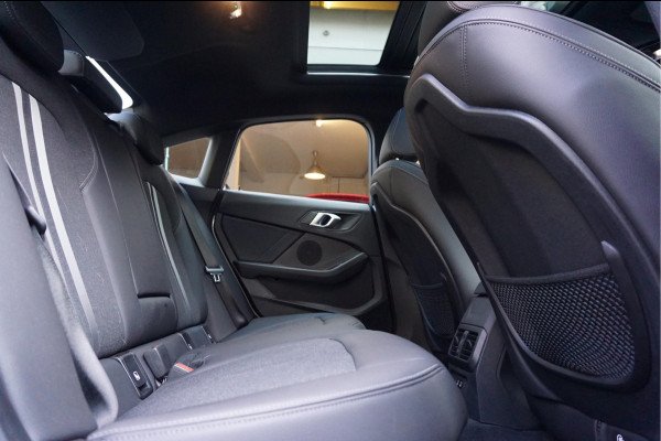 BMW 2 Serie Gran Coupé 218i | Panoramadak | Leer | Sportstoelen | M-Sport accenten | Verwarmd Sportstuur | Stoelverwarming | BMW onderhouden | 2/2026 beurt gehad |