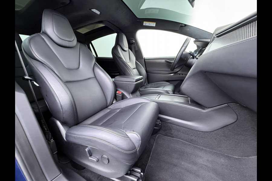 Tesla Model X 100D 20" Trekhaak Leder Luchtvering Adaptive Cruise AutoPilot Panoramadak Vleugeldeuren Camera's Elektr.Stoelen/Stuur+Verwarmd+G Adaptieve koplampen Lmv 20" Led Elektr.-Achterklep Bordherkenning Verwarmde Sproeiers-bladen Carbon Sentry Mode Valet mode 2250 kg Trekvermogen! € 124.700 nieuw !