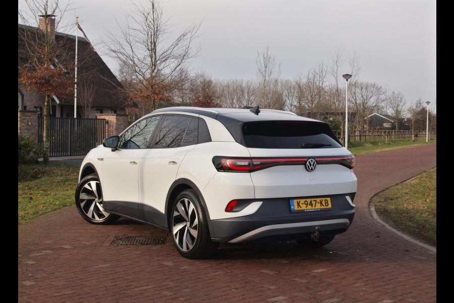 Volkswagen ID.4 First 77 kWh | SOH 90 % | Camera | Trekhaak | Sfeerverlichting | Apple Carplay |