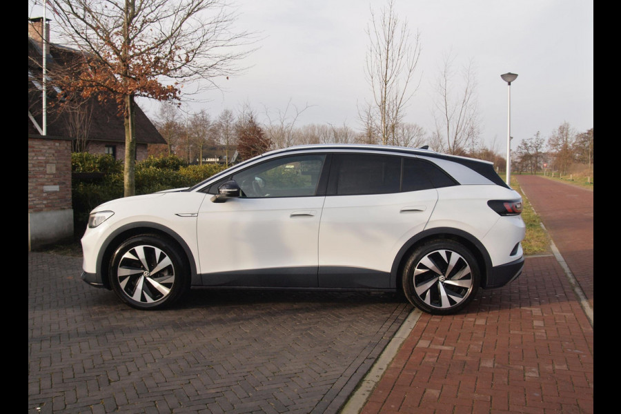 Volkswagen ID.4 First 77 kWh | SOH 90 % | Camera | Trekhaak | Sfeerverlichting | Apple Carplay |