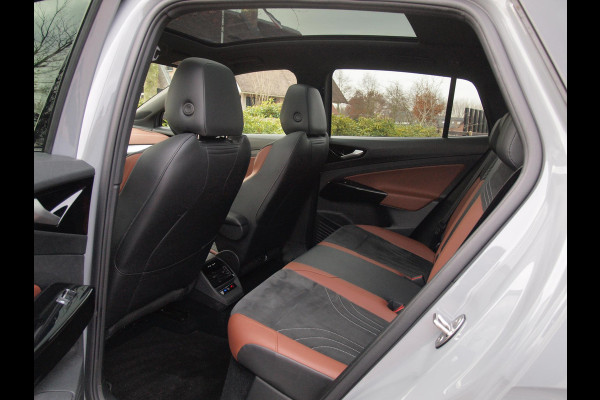 Volkswagen ID.4 Family 77 kWh | Panoramadak | Camera | Sfeerverlichting | Apple Carplay | Cruise Control |