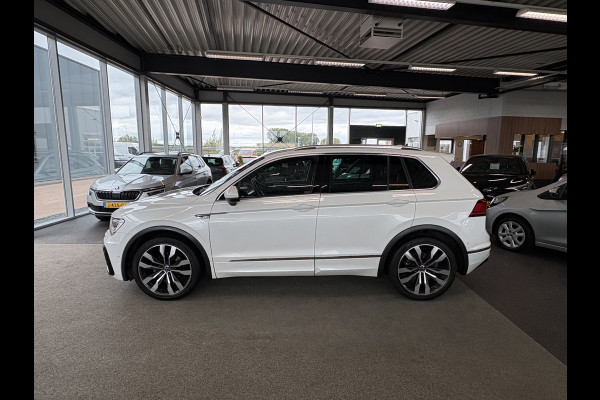 Volkswagen Tiguan 1.5 TSi 150pk DSG Highline Business R-Line CAMERA/VIRTUAL/20INCH/ORYX WHITE PEARL
