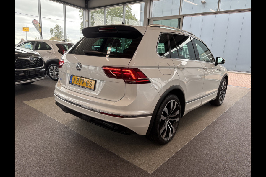 Volkswagen Tiguan 1.5 TSi 150pk DSG Highline Business R-Line CAMERA/VIRTUAL/20INCH/ORYX WHITE PEARL