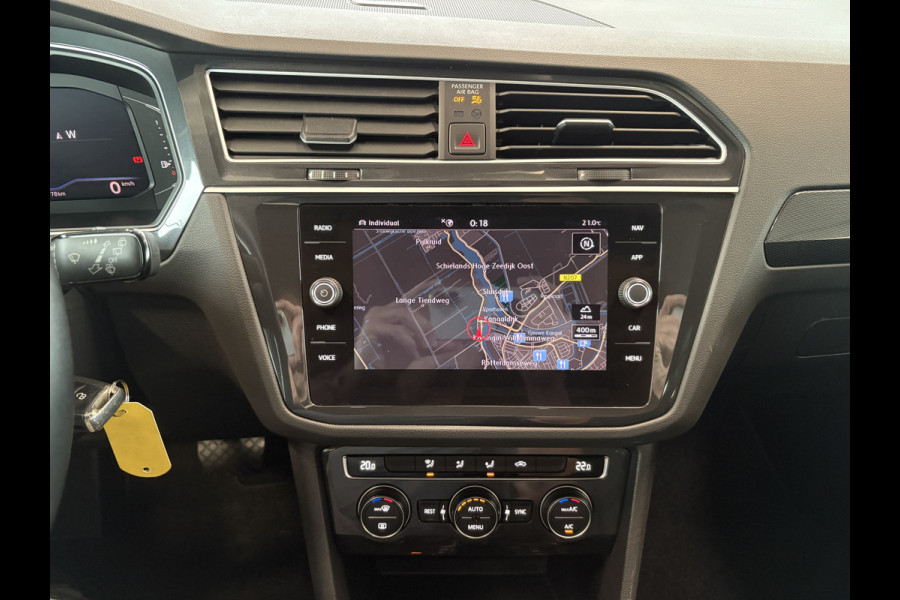 Volkswagen Tiguan 1.5 TSi 150pk DSG Highline Business R-Line CAMERA/VIRTUAL/20INCH/ORYX WHITE PEARL