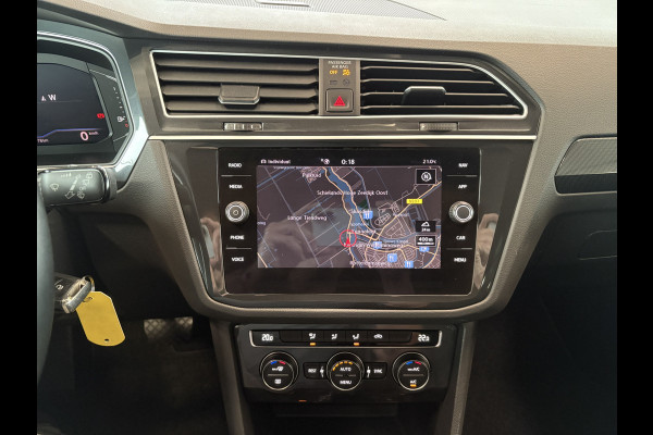 Volkswagen Tiguan 1.5 TSi 150pk DSG Highline Business R-Line CAMERA/VIRTUAL/20INCH/ORYX WHITE PEARL