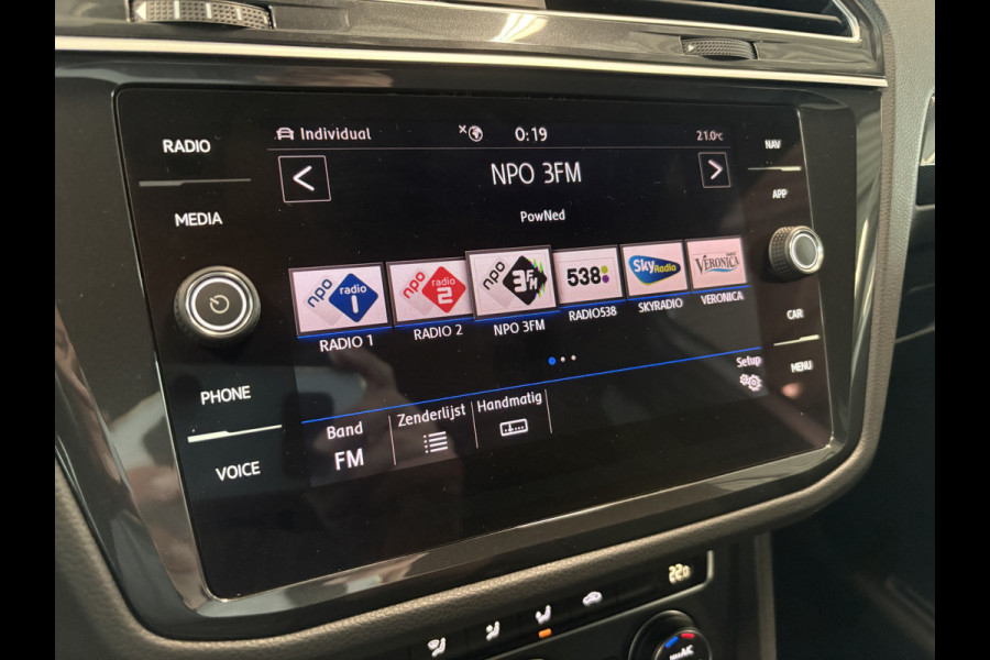 Volkswagen Tiguan 1.5 TSi 150pk DSG Highline Business R-Line CAMERA/VIRTUAL/20INCH/ORYX WHITE PEARL