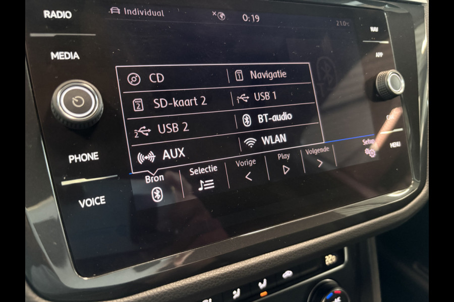 Volkswagen Tiguan 1.5 TSi 150pk DSG Highline Business R-Line CAMERA/VIRTUAL/20INCH/ORYX WHITE PEARL