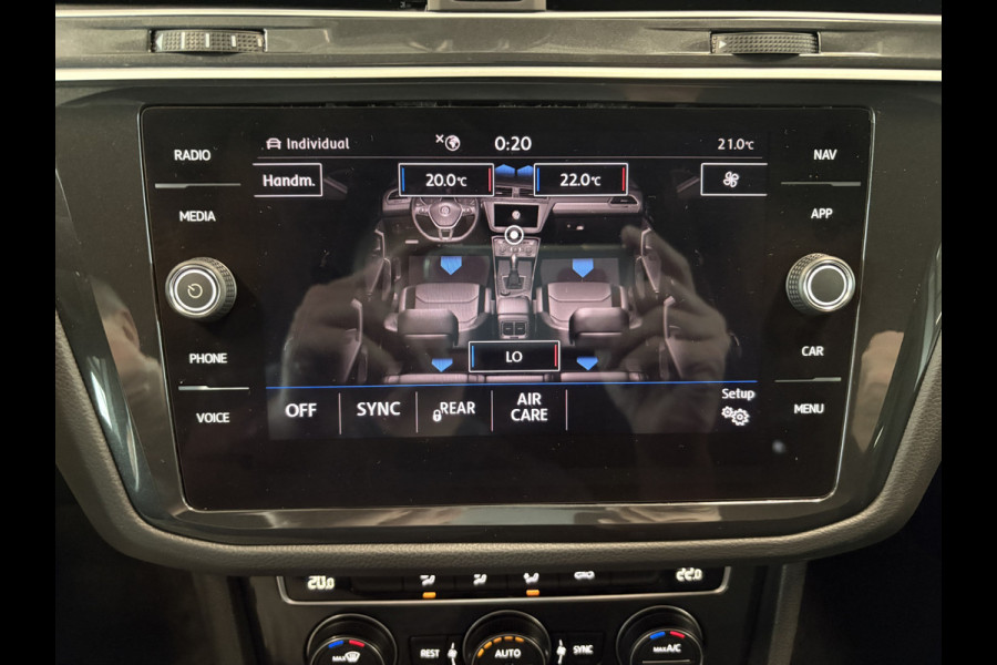 Volkswagen Tiguan 1.5 TSi 150pk DSG Highline Business R-Line CAMERA/VIRTUAL/20INCH/ORYX WHITE PEARL