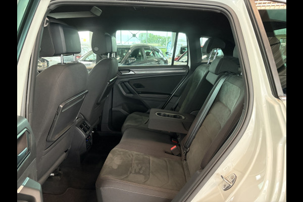 Volkswagen Tiguan 1.5 TSi 150pk DSG Highline Business R-Line CAMERA/VIRTUAL/20INCH/ORYX WHITE PEARL
