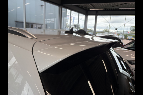 Volkswagen Tiguan 1.5 TSi 150pk DSG Highline Business R-Line CAMERA/VIRTUAL/20INCH/ORYX WHITE PEARL