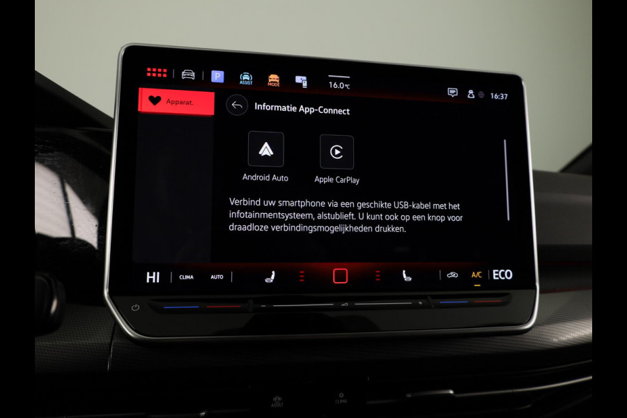 Volkswagen Golf 1.5 eHybrid 50 Edition 204 PK | Automaat (DSG) | Navigatie | Camera | 18 Inch | Verlengde garantie