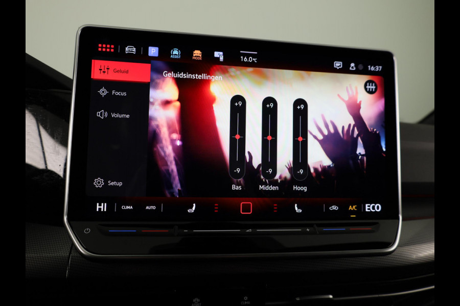 Volkswagen Golf 1.5 eHybrid 50 Edition 204 PK | Automaat (DSG) | Navigatie | Camera | 18 Inch | Verlengde garantie